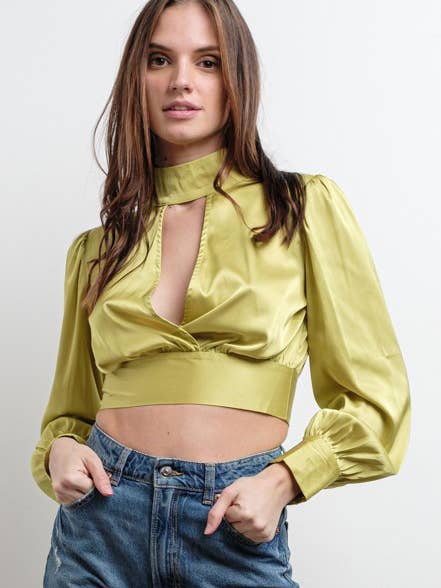 IT2411 Satin top med åben ryg for engroshandel hos KIWI