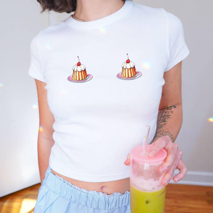 Retro Dessert & Cherry Boobs Coquette T-shirt Y2K voor wholesale door FizzCandy Designs