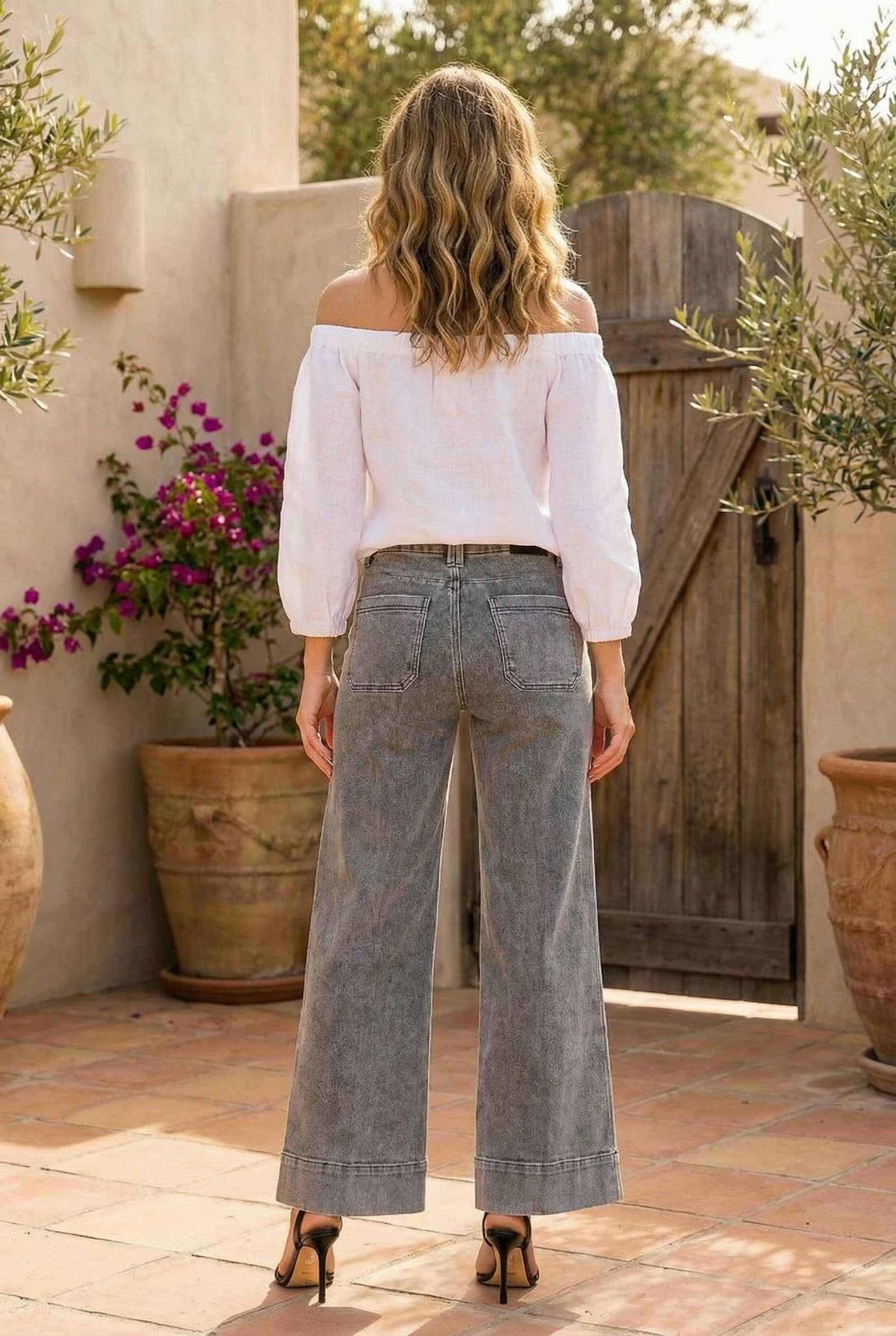 ARTEMIS VINTAGE – Großhandel Jeans – Damen – High Rise die perfekten Palazzo-Jeans7