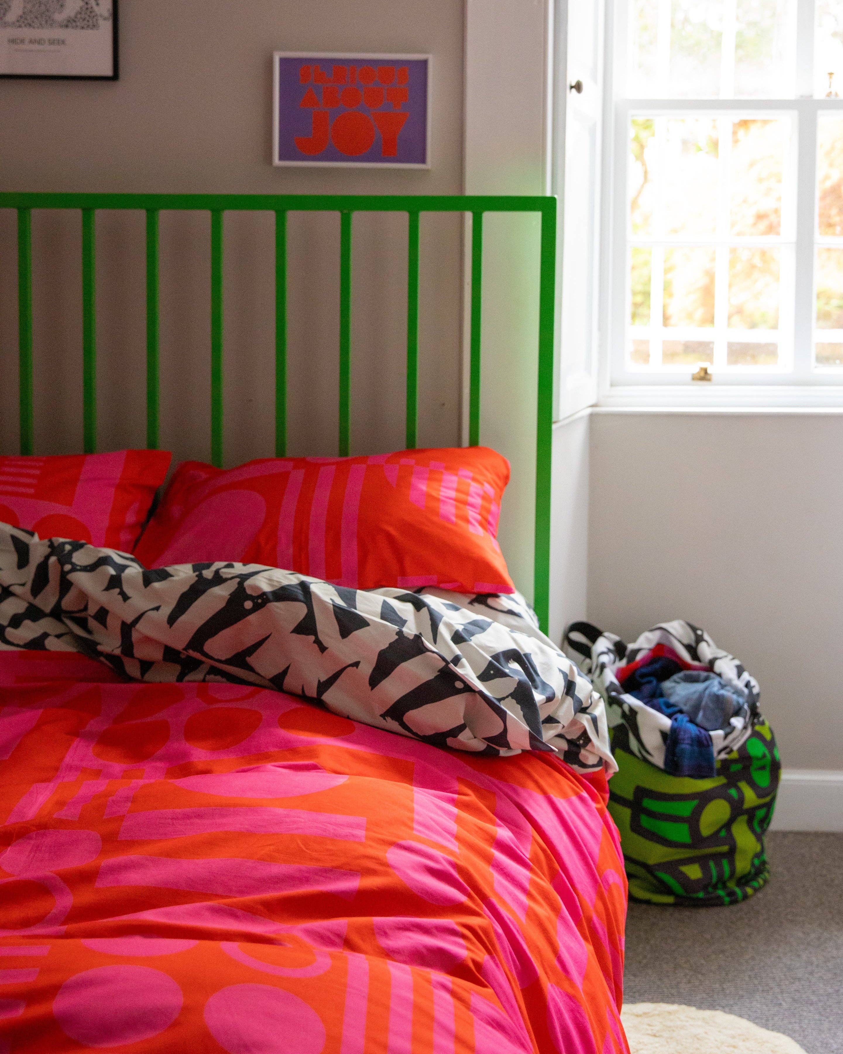 Irregular Sleep Pattern – wholesale Bedding set – Reversible Duvet Set x Paradox2