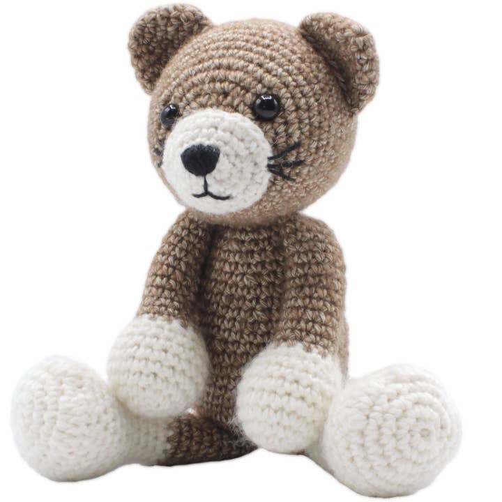 Hardicraft USA - Wholesale Knitting/Crochet Supplies - DIY Crochet Kit - Robbin Cat