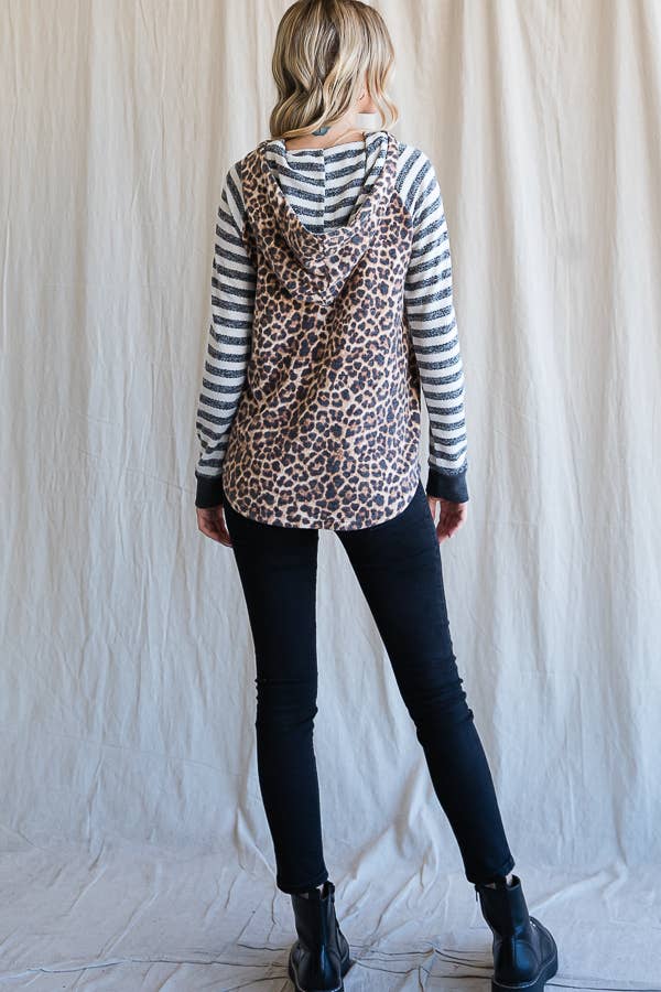 7th Ray – Großhandel Hoodie – Damen – Leopardenstreifen Ärmel Kordelzug Kapuzenpullover T443620