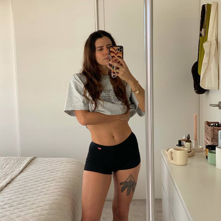 Scarlet – wholesale Mensunderkläder - Dam – Periodsäker Sleepover Boyshort Tung Absorptionsförmåga7