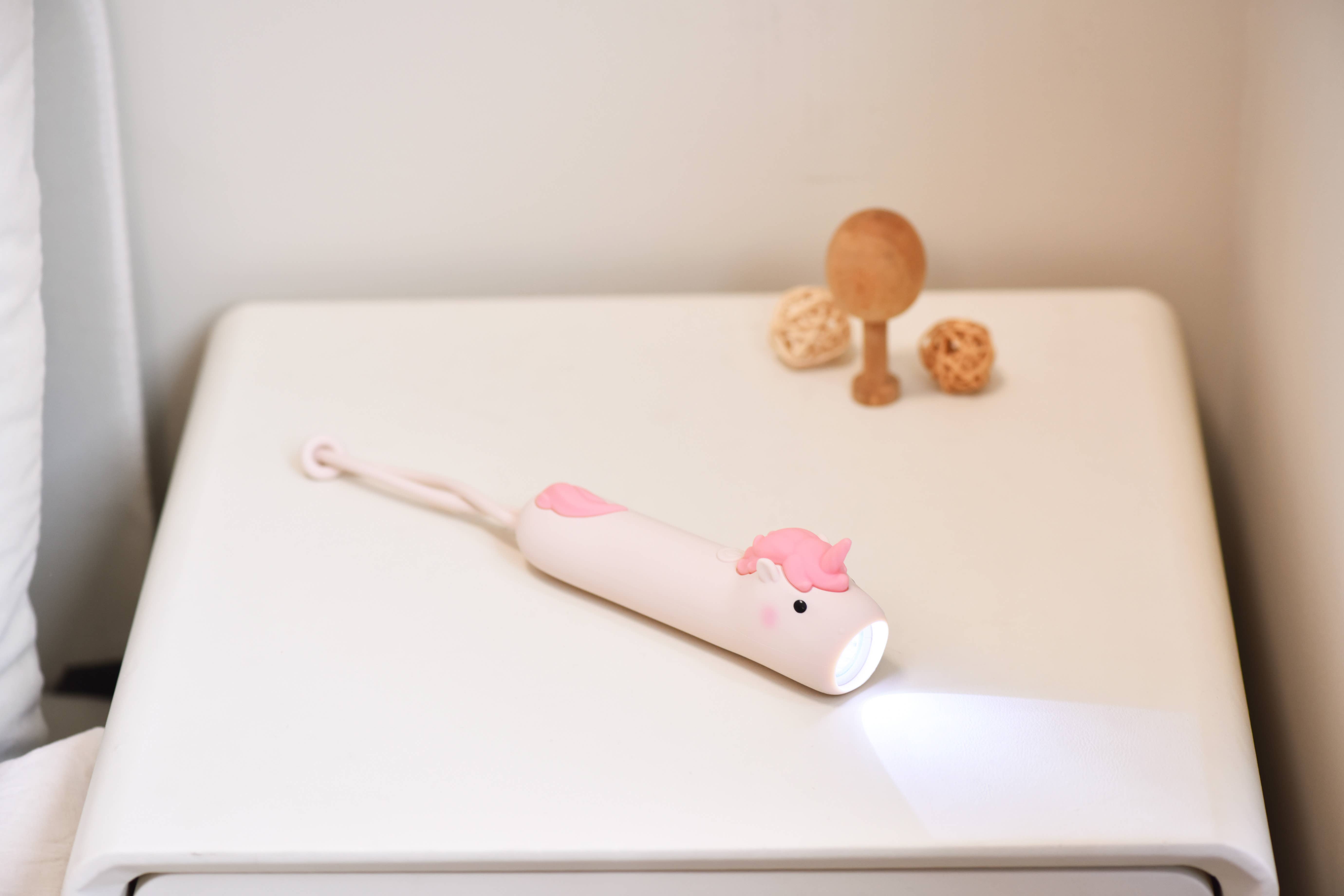 MAGS - Wholesale Handheld Flashlight - Unicorn Flashlight3