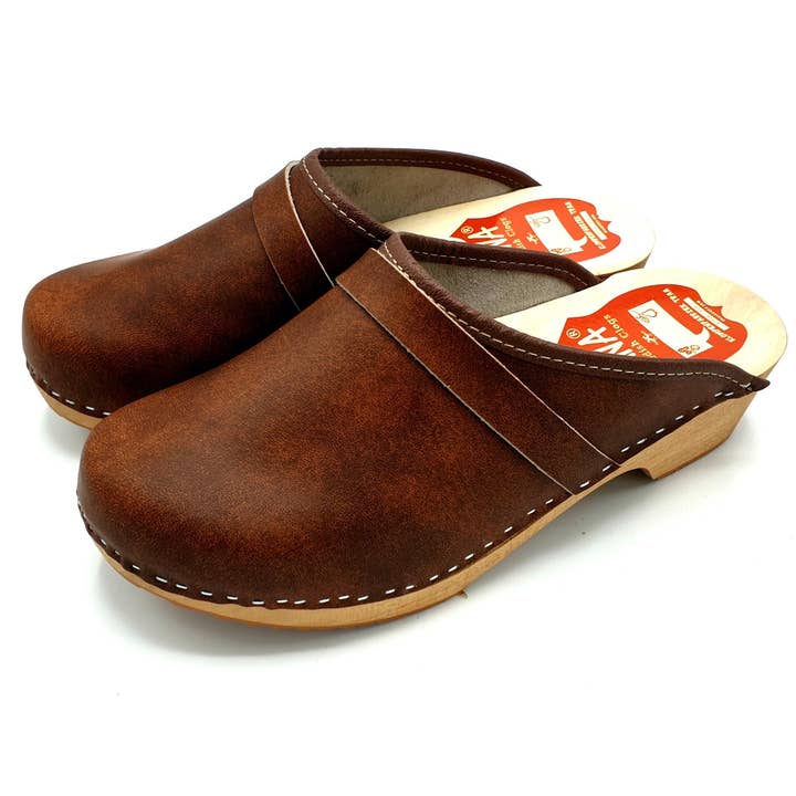 TRAAGOODS.COM - Wholesale Clogs – Women's - Daan Brown Leather Clogs1