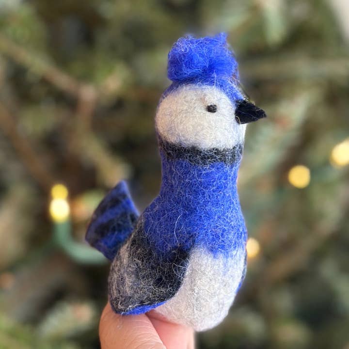 Marionnette Blue Jay Finger pour la vente par Ganapati & Co.