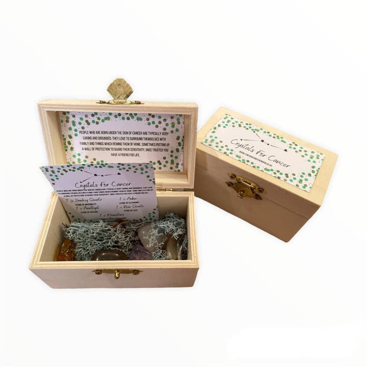 Ensemble d'Horoscope en Cristal - Cancer pour la vente par The Hare And The Moon