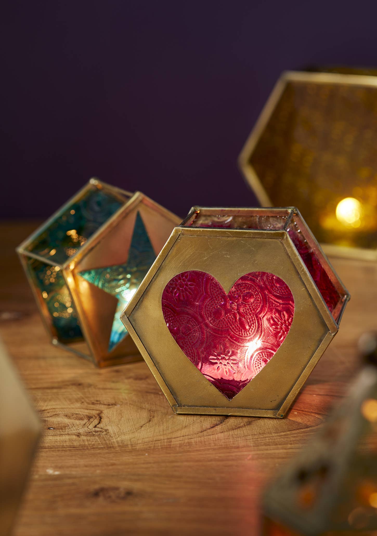 Namaste - Wholesale Lantern - Hexagon Heart Lantern - Pink1