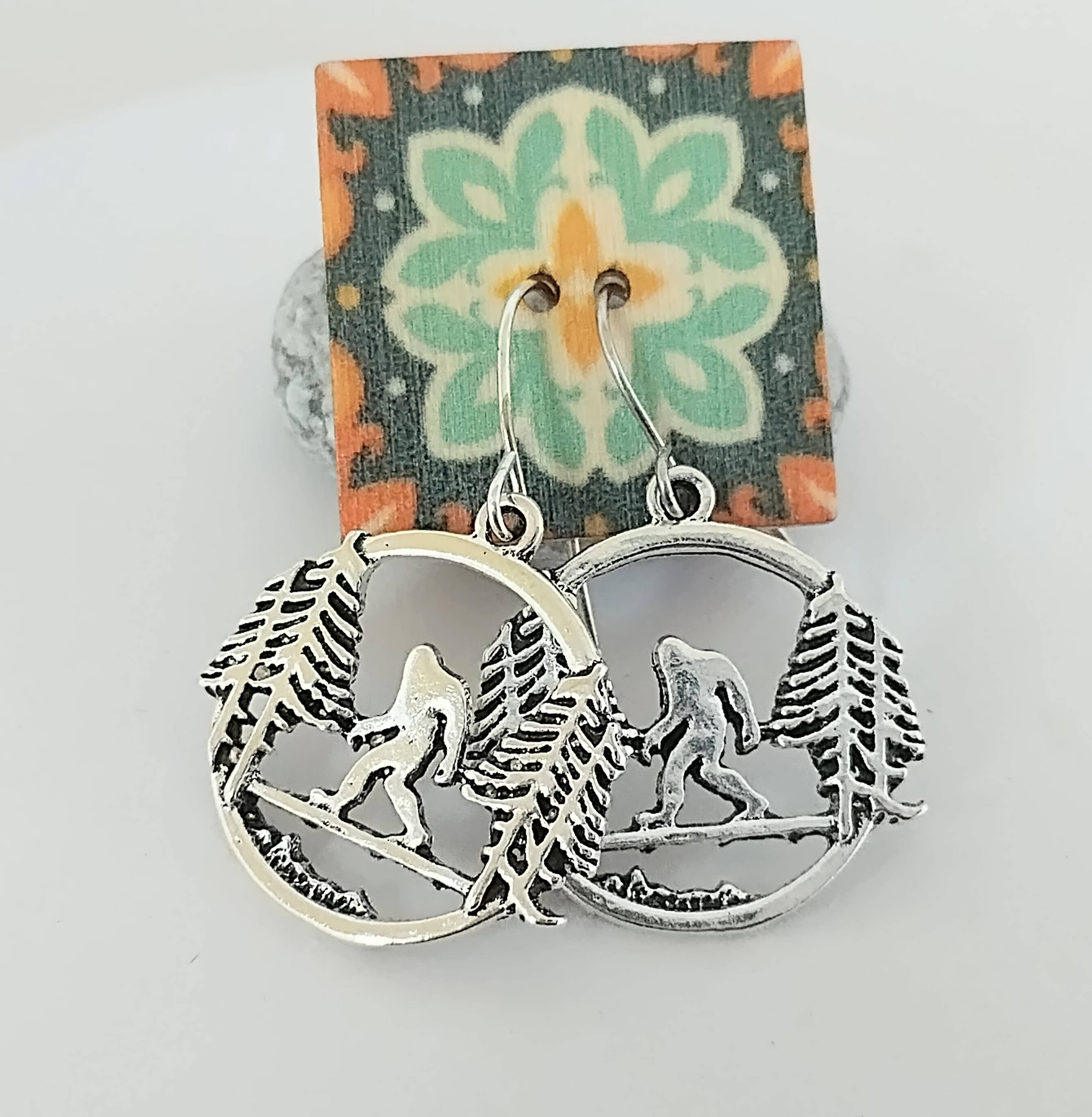 Piccadilly Pendants - Vendita all'ingrosso Orecchini pendenti - Orecchini Bigfoot, Orecchini di cripto1