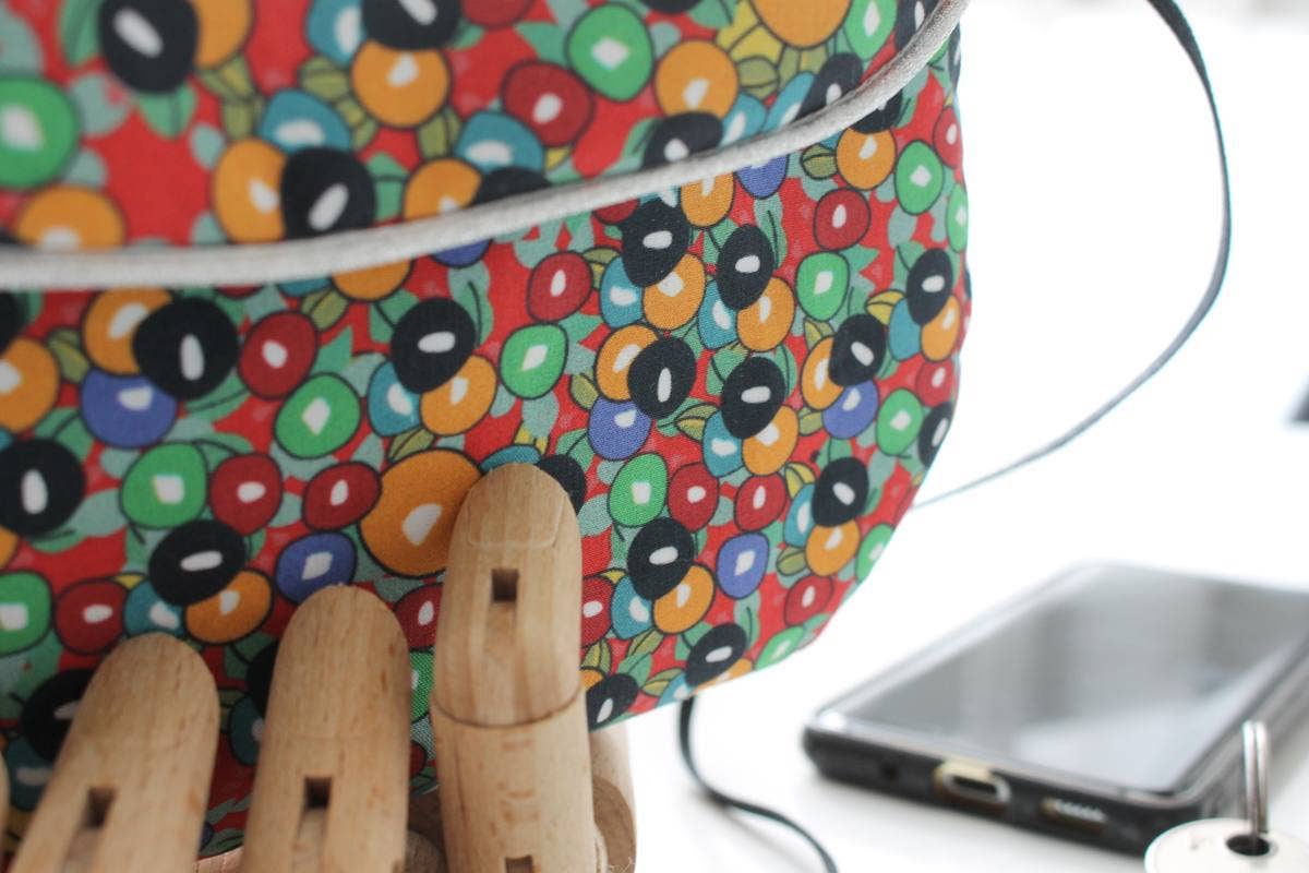 Sabrina Trefle - Wholesale Messenger Bag - Women's - Gloria kanji bag1