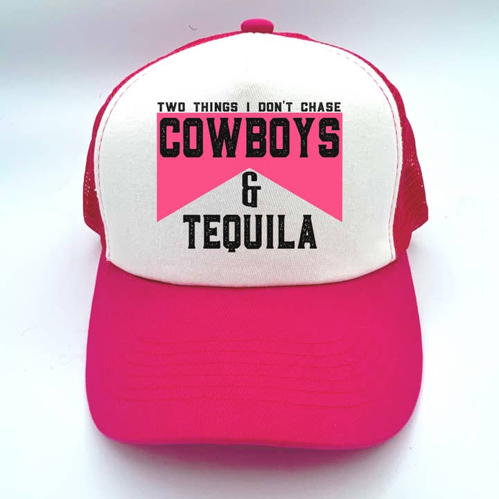 Casquette trucker rose cow-boys et tequila pour la vente par Wild & Untamed Designs