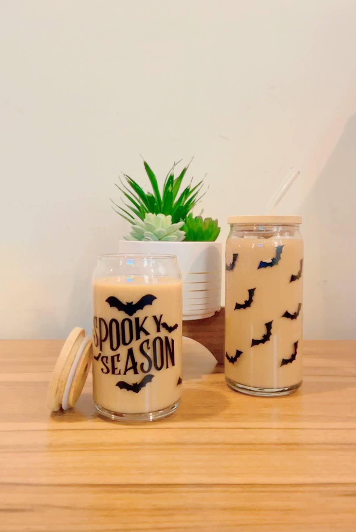 Pink pretty designs – wholesale Drinking glass/cup – 16 oz spooky season can glass2