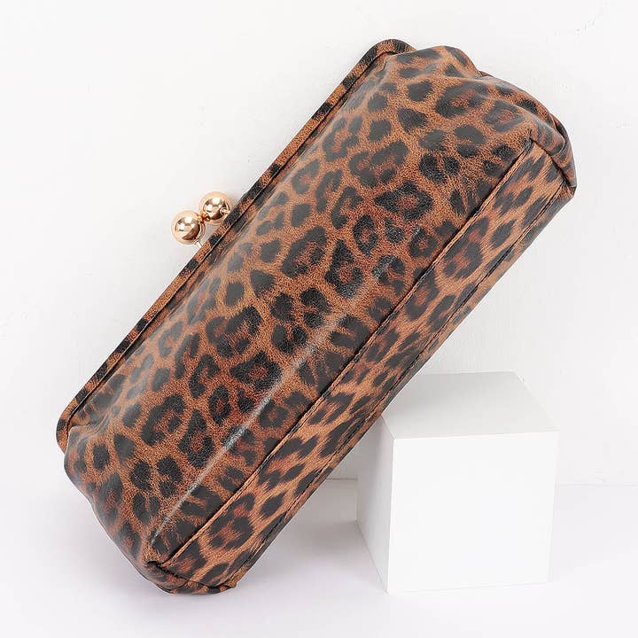 3AM BY H&D ACCESSORIES - Wholesale Clutch Bag - Women's - Faux Leather Frame Oversize Clutch4