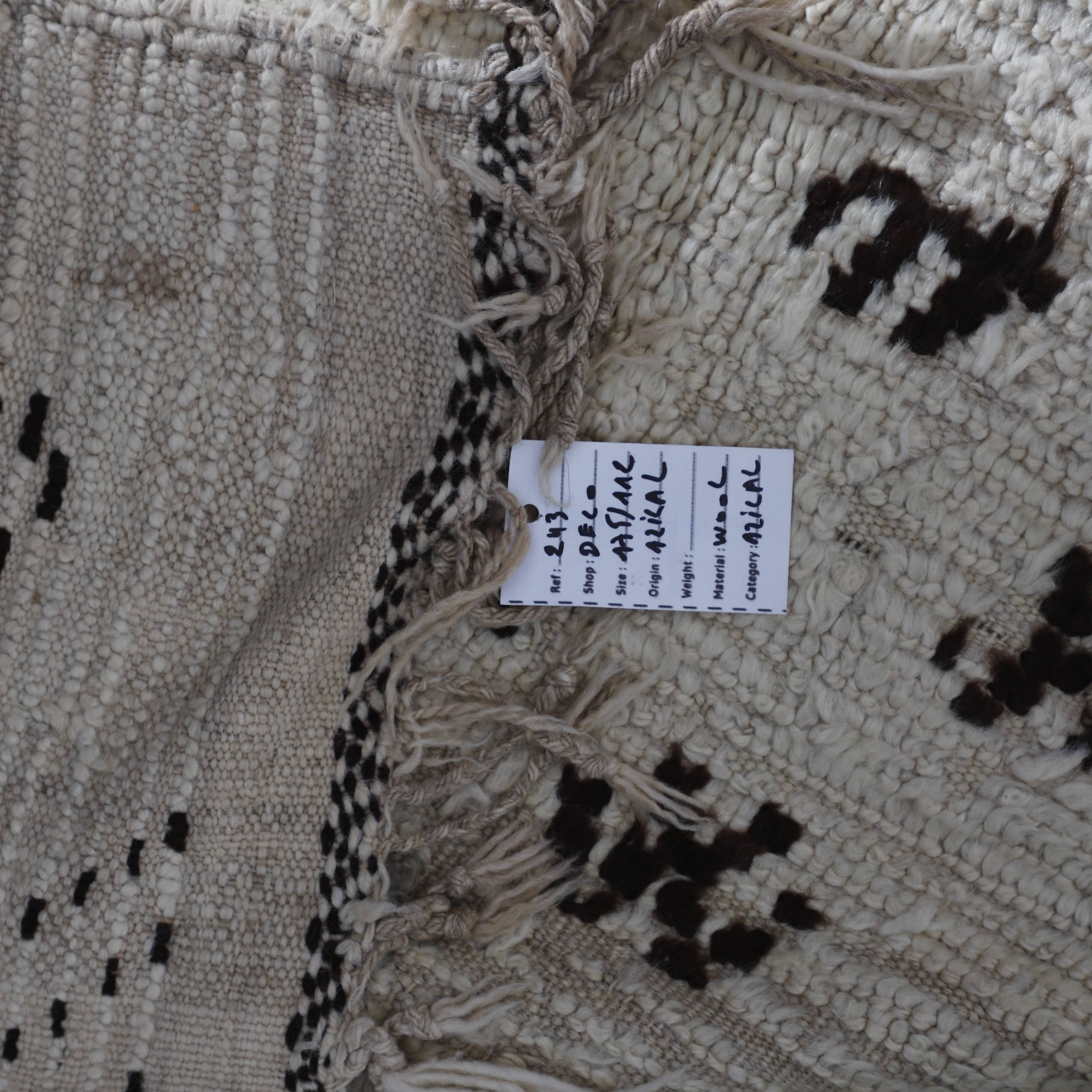 MUSMUSRUGS - Wholesale Area Rug - Berber Beige Wool Rug | Simple Geometric Artisan Carpet5