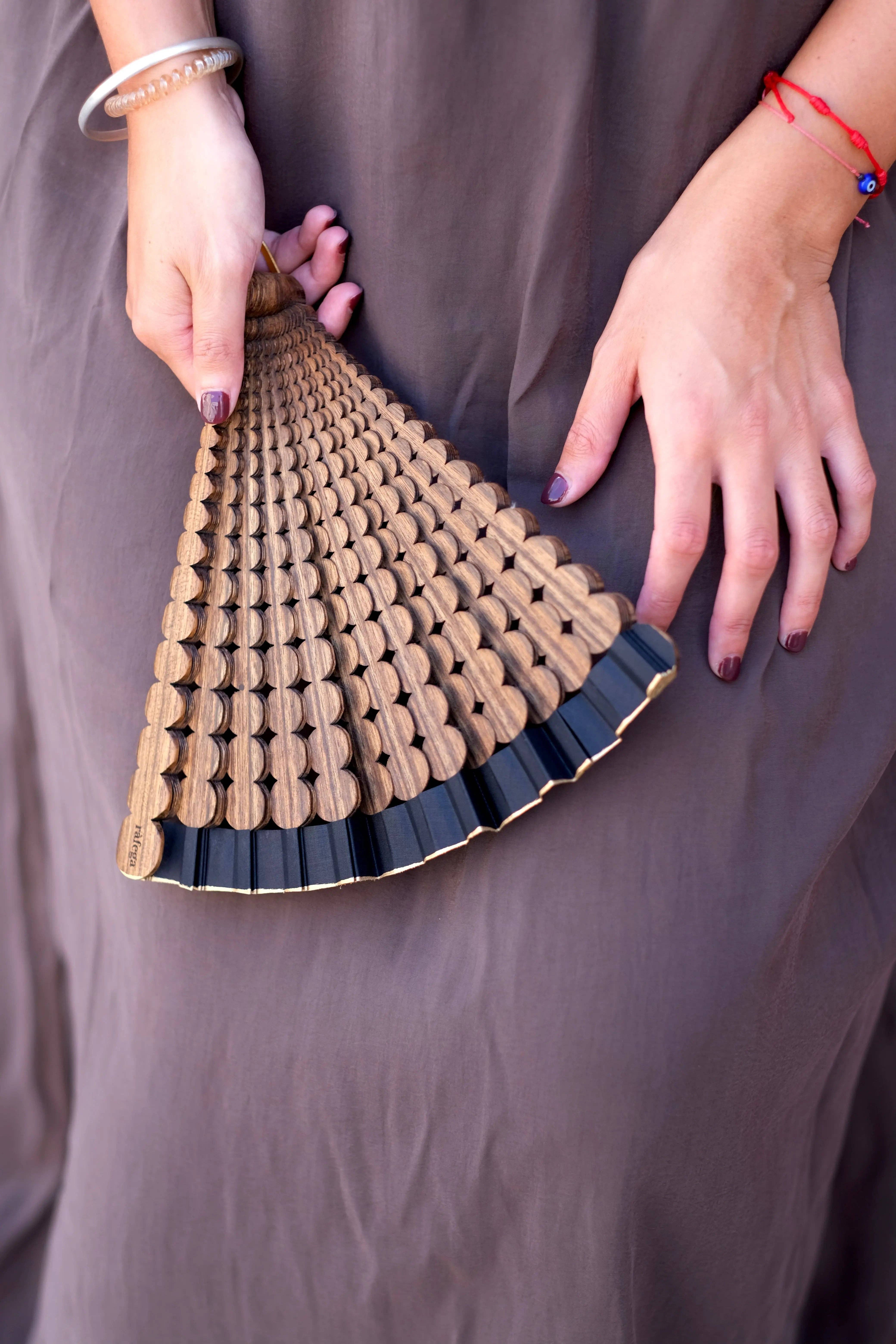 ràfega abanicos - Vente Éventail - Abanico Núvol Negro2