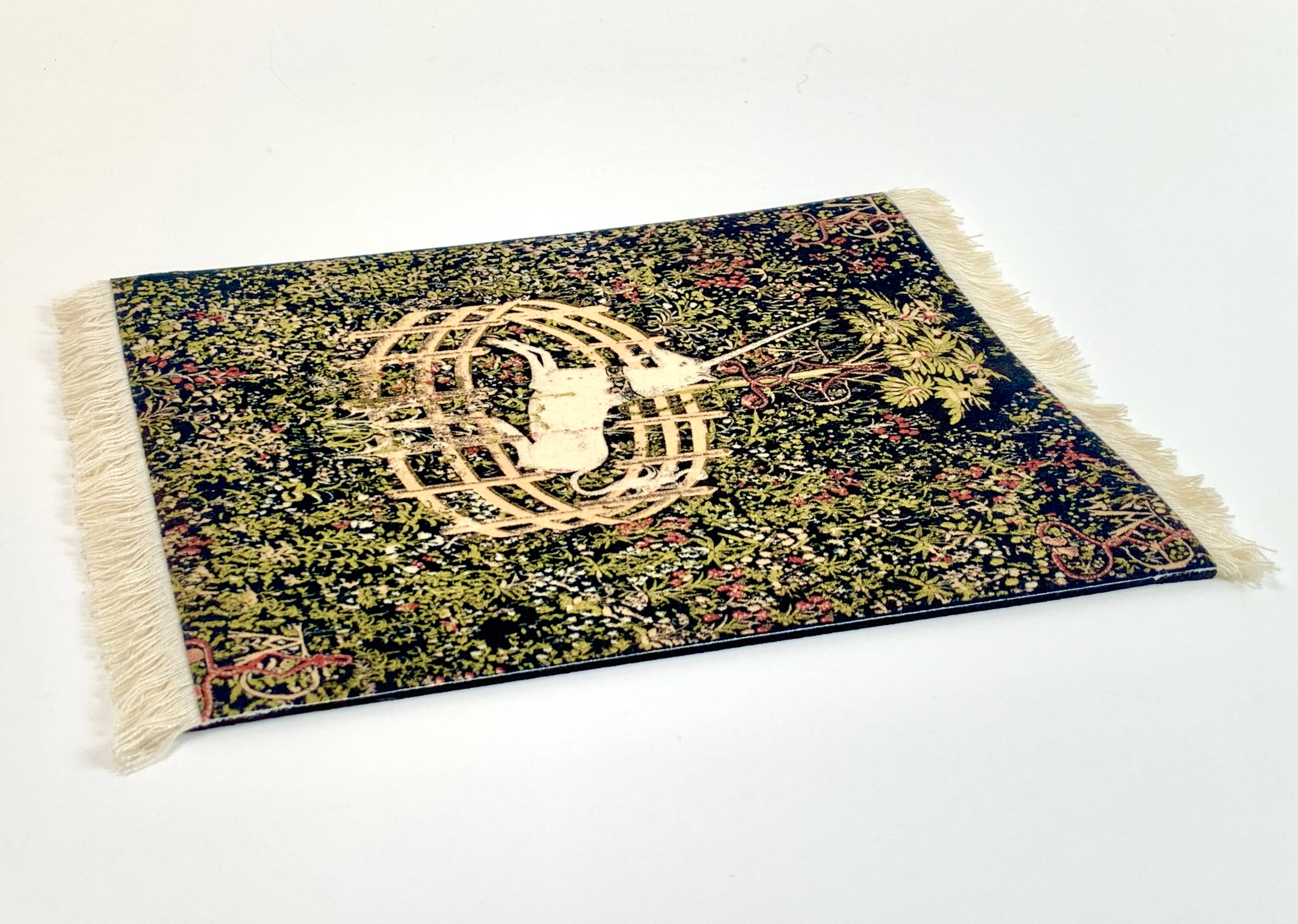 Mouse Rug - Wholesale Muismat - De eenhoorn rust in een tuinmuiskleed2