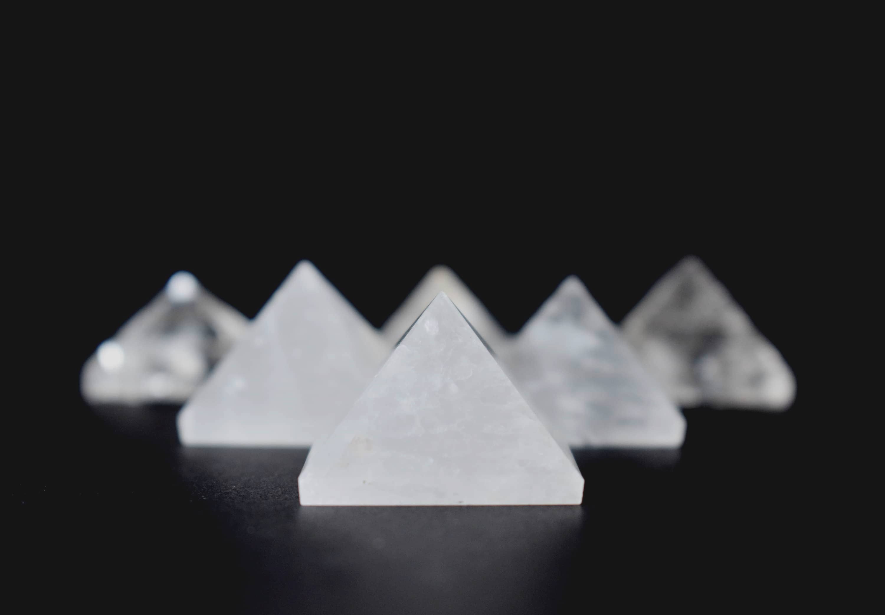 Soothing Crystals - Vendita all'ingrosso Pietra/cristallo spirituale - Piramide di Gemme | Quarzo Ialino | Cristallo Curativo | Piramide8
