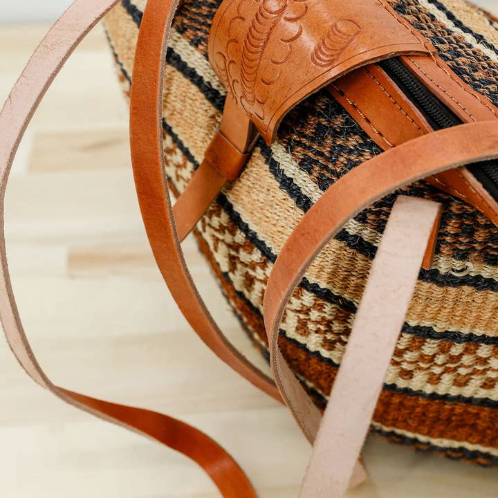 Gitzell FairTrade – Sacola - Mulher por atacado – Bolsa tradicional africana de sisal com alças de couro1