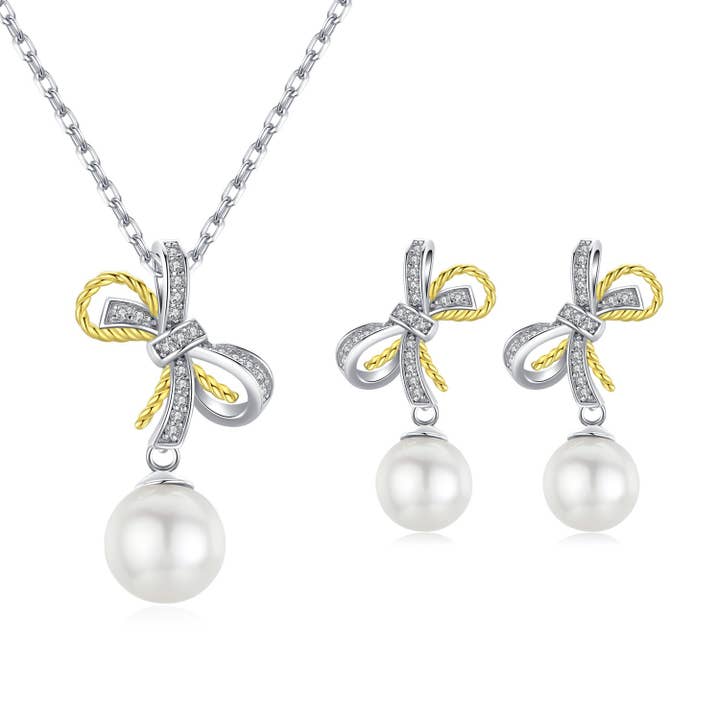 Ensemble de boucles d'oreilles et collier en perles d'Edison pour la vente par Timeless Pearl