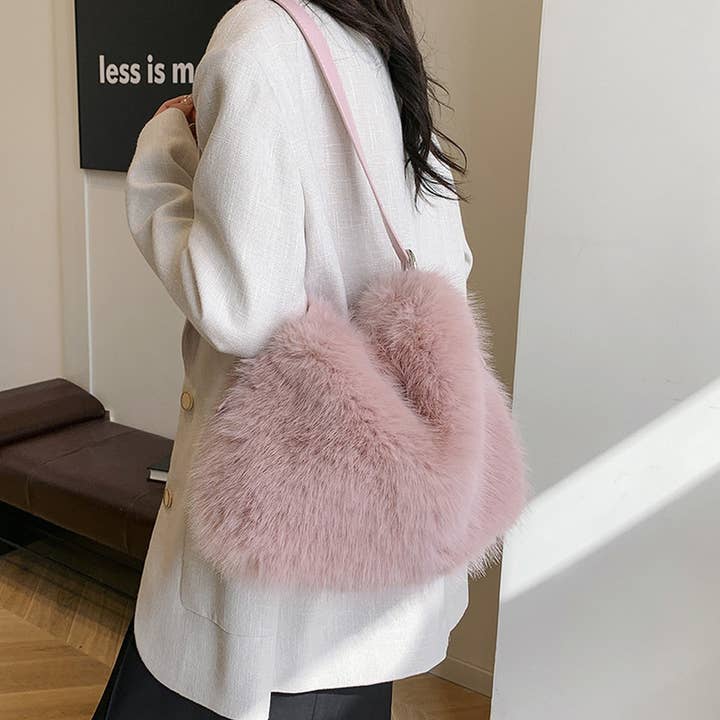 ACCITY - Wholesale Shoulder Bag - Women's - WINTER FAUX FOX FUR ONE SHOULDER FASHION PLUSH BAG_CWAB4009