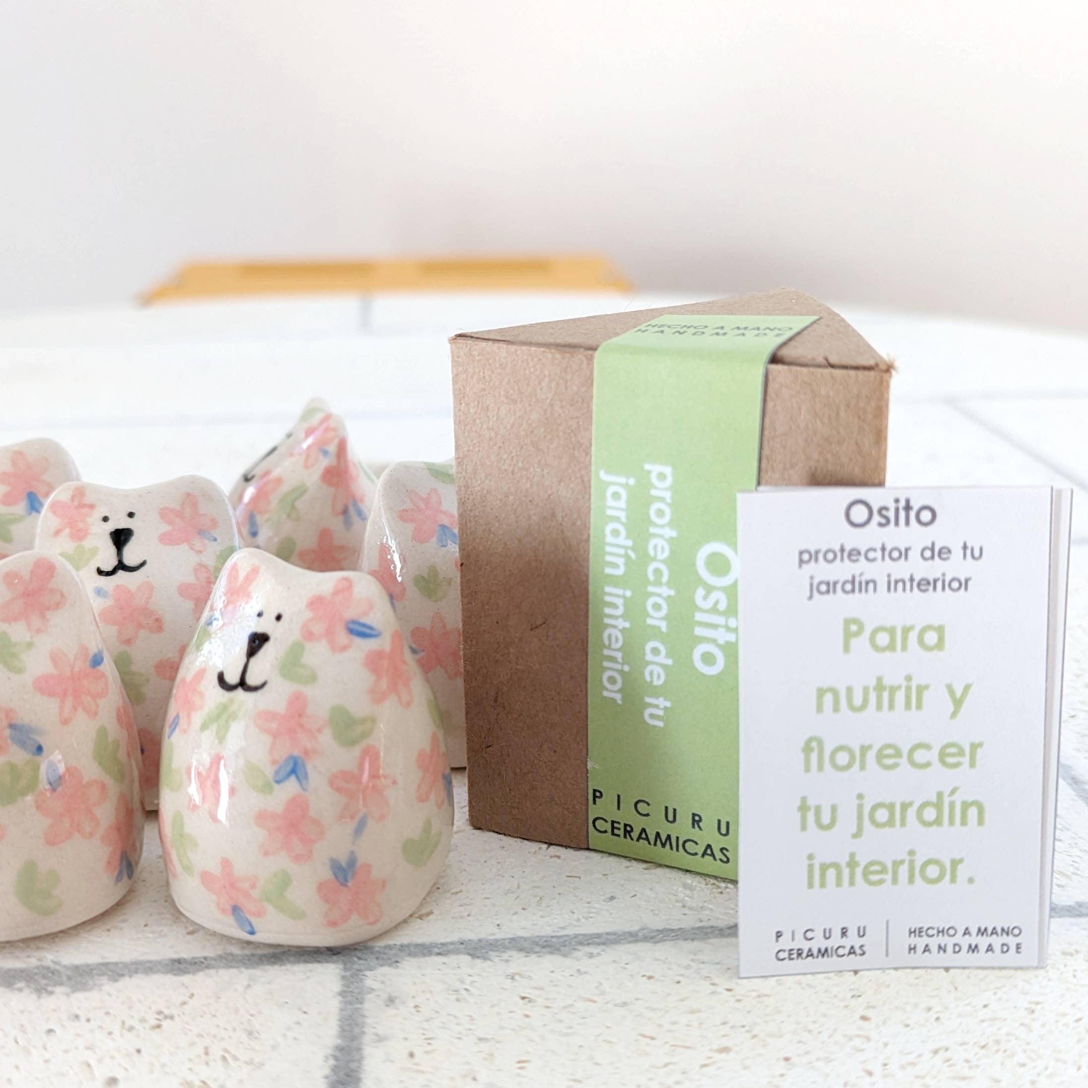 Picuru ceramicas - Wholesale Decorative Figurine - Amulet Little Bear protector of your inner garden, 5 languages1