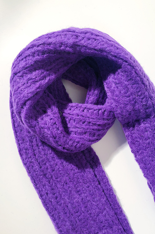 Darling Distraction - Venta al por mayor Bufanda - Mujer - Bufanda negra de alpaca morada1