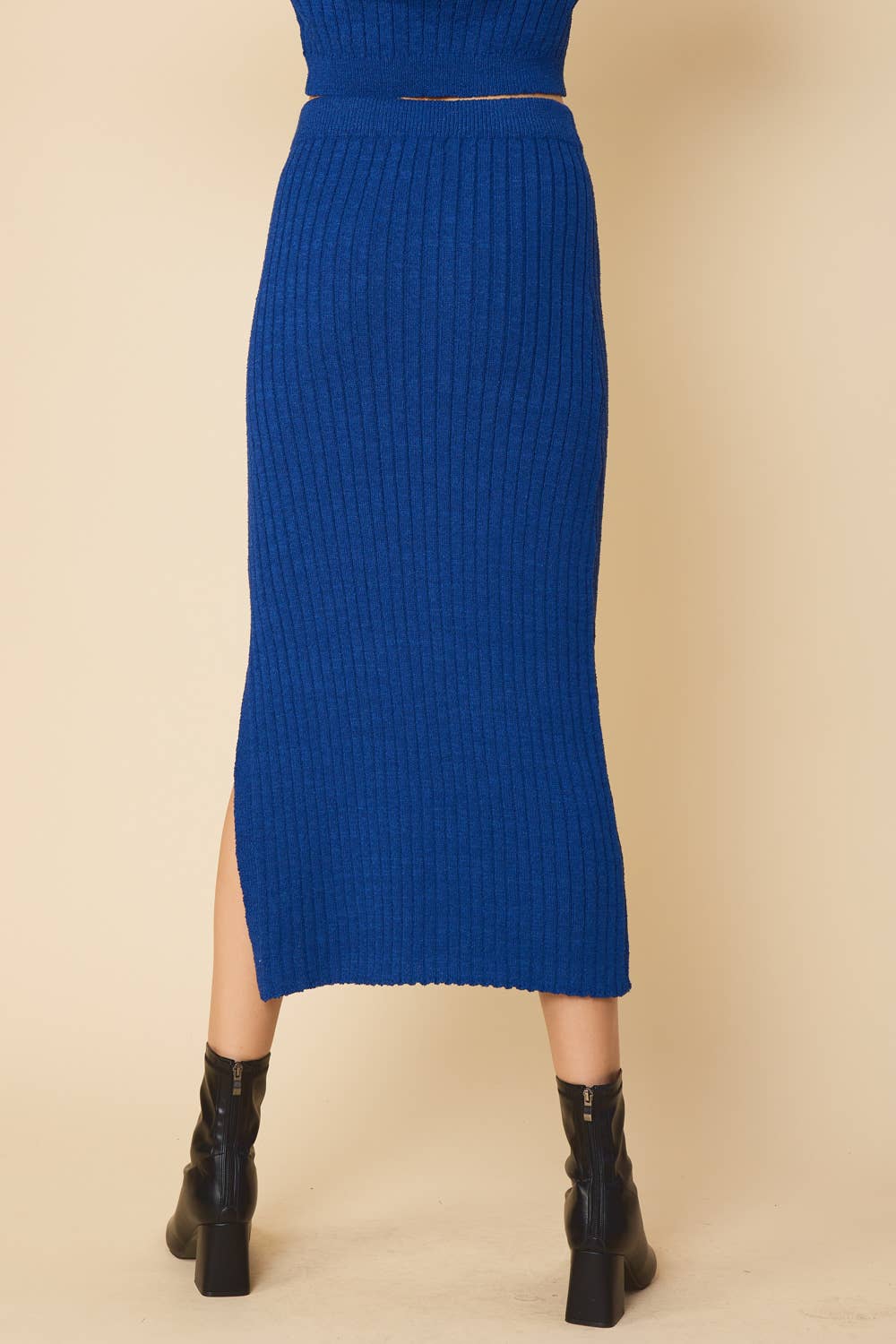 FSL Apparel - Wholesale Skirt - Women's - IS8035 - RIBBED HIGH WAIST SWEATER SKIRT WITH SIDE SLIT2