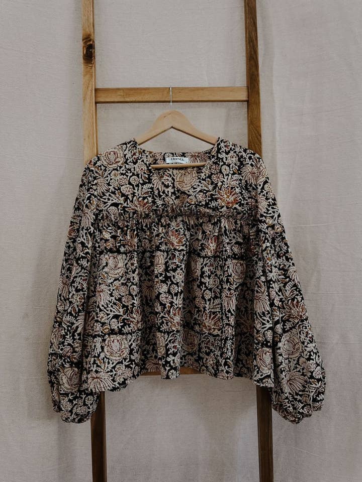 Onesta - Wholesale Blouse - Women's - Organic Cotton Floral Boho Blouse4