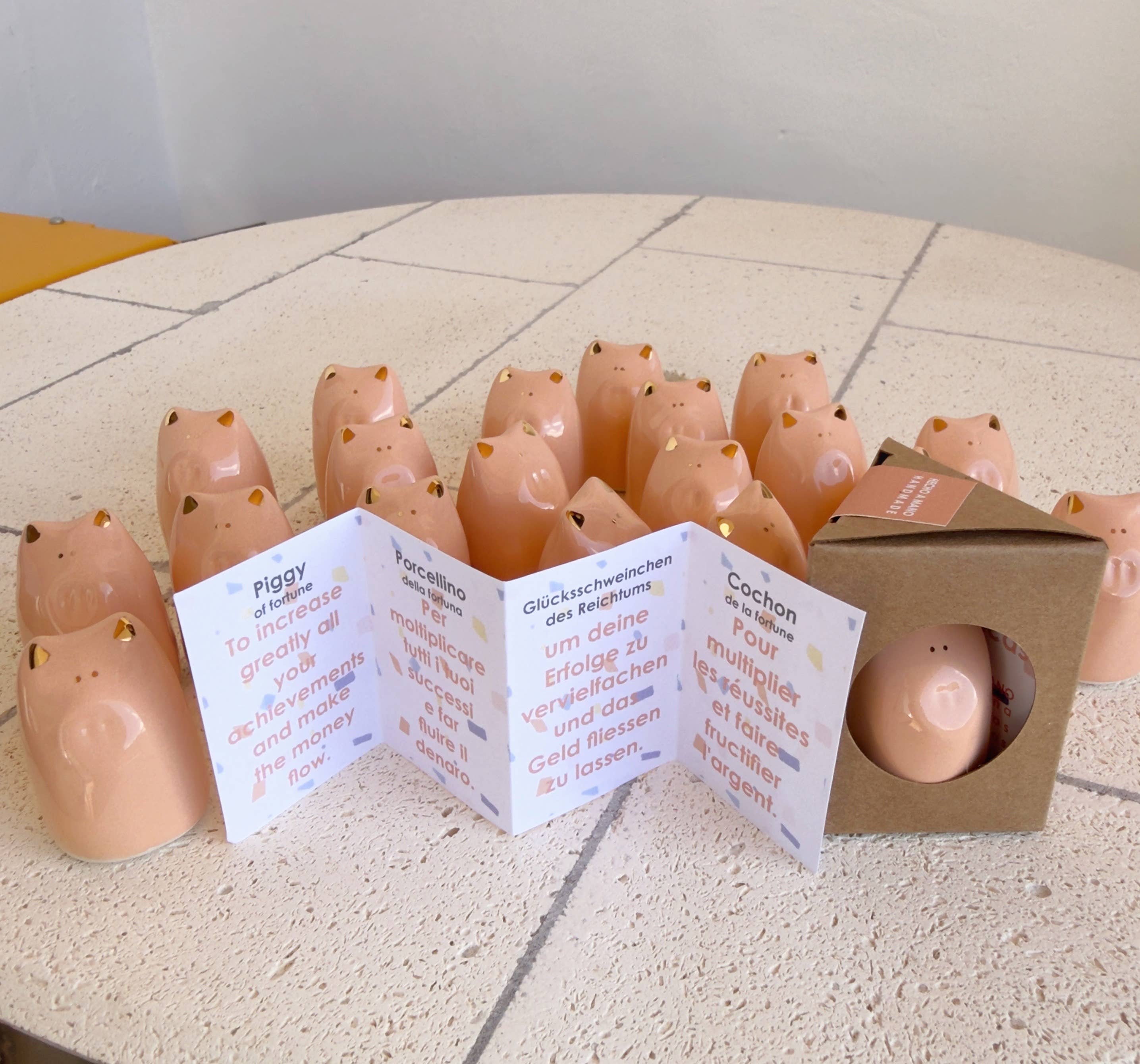 Picuru ceramicas - Wholesale Decorative Figurine - Fortune Pig Amulet - Gold Luster 5 Languages6