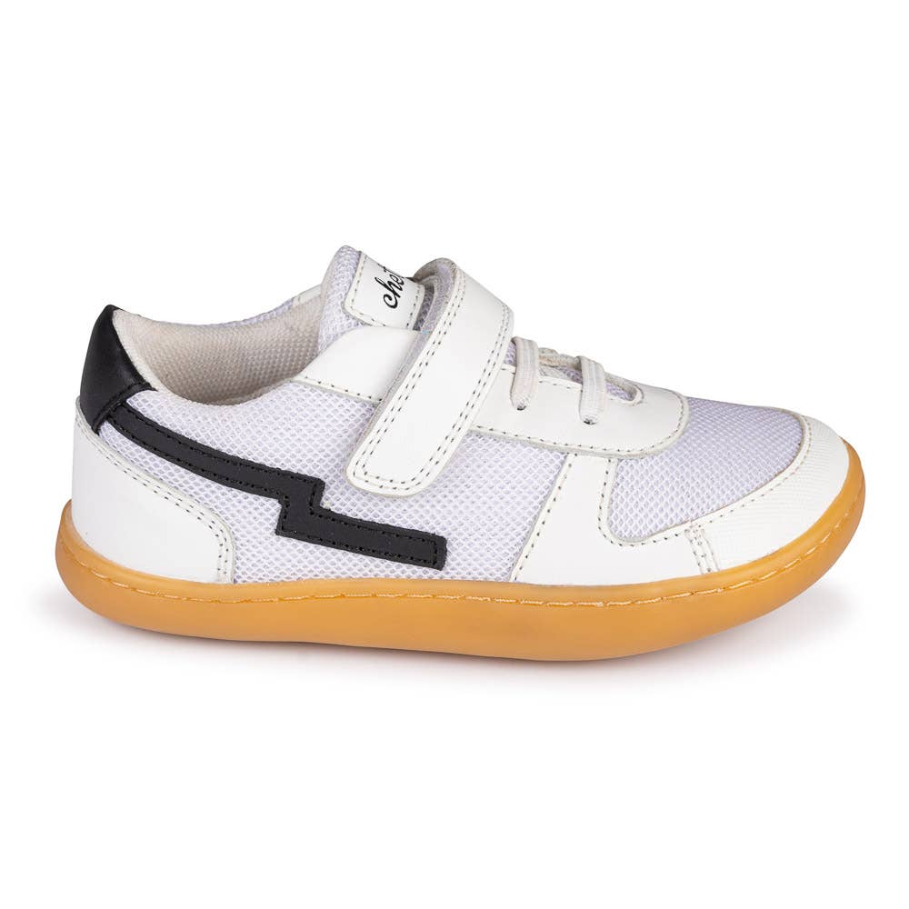 Chetto - Wholesale Athletic Sneakers - Kids - DEPORTIVO RAYO BAREFOOT WHITE/BLACK – SAFE STYLE0