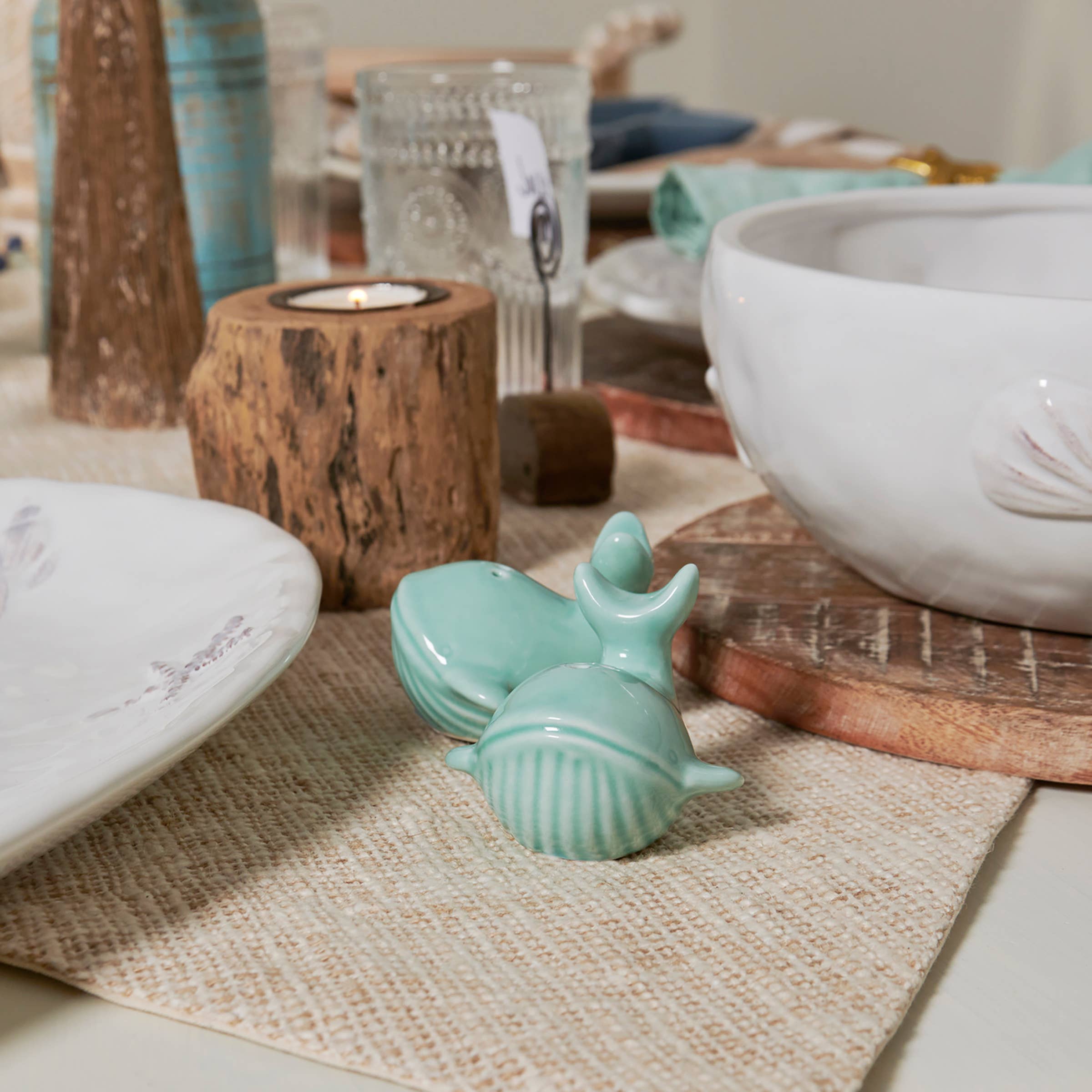 Primitives by Kathy - Wholesale Salt & Pepper Shaker Set - Whales Salt And Pepper Shakers4