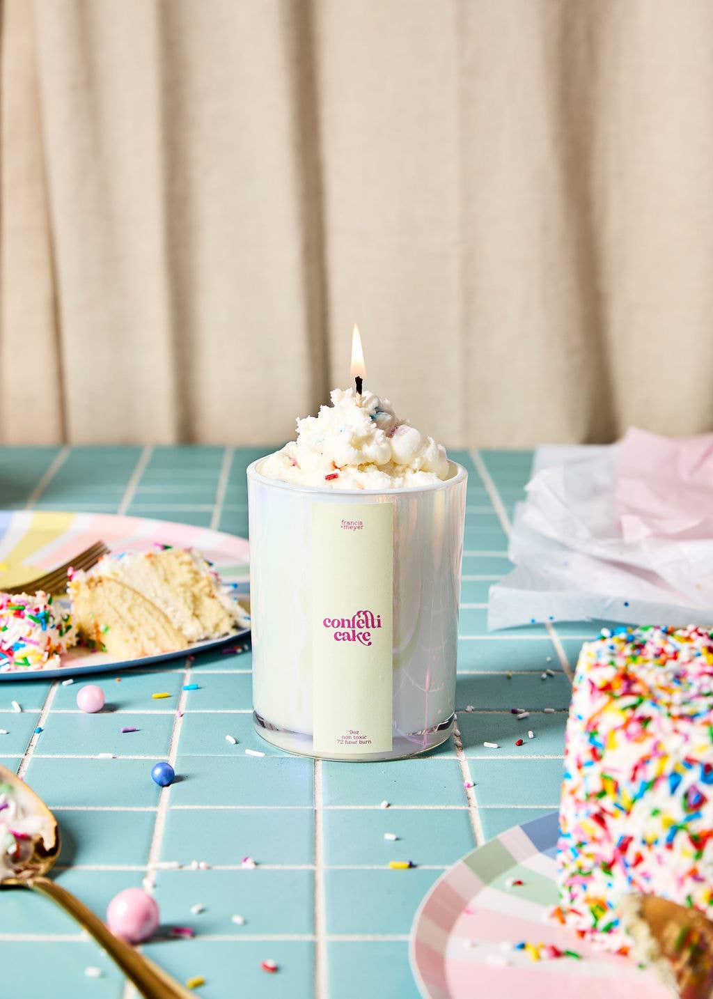Francis and Meyer Candle Co. - Wholesale Novelty Candle - The Confetti Cake Candle1