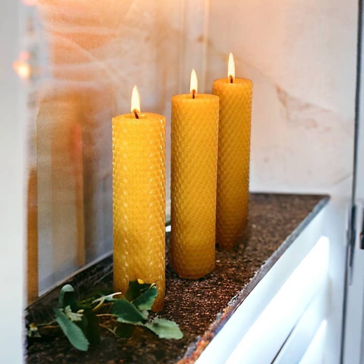 Xeva Candle Desing LLC - Vendita all'ingrosso Candele a colonna - CONFEZIONATO 3 pz 15x5 Candele Rituali in Cera d'Api Naturale a Nido d'Ape
