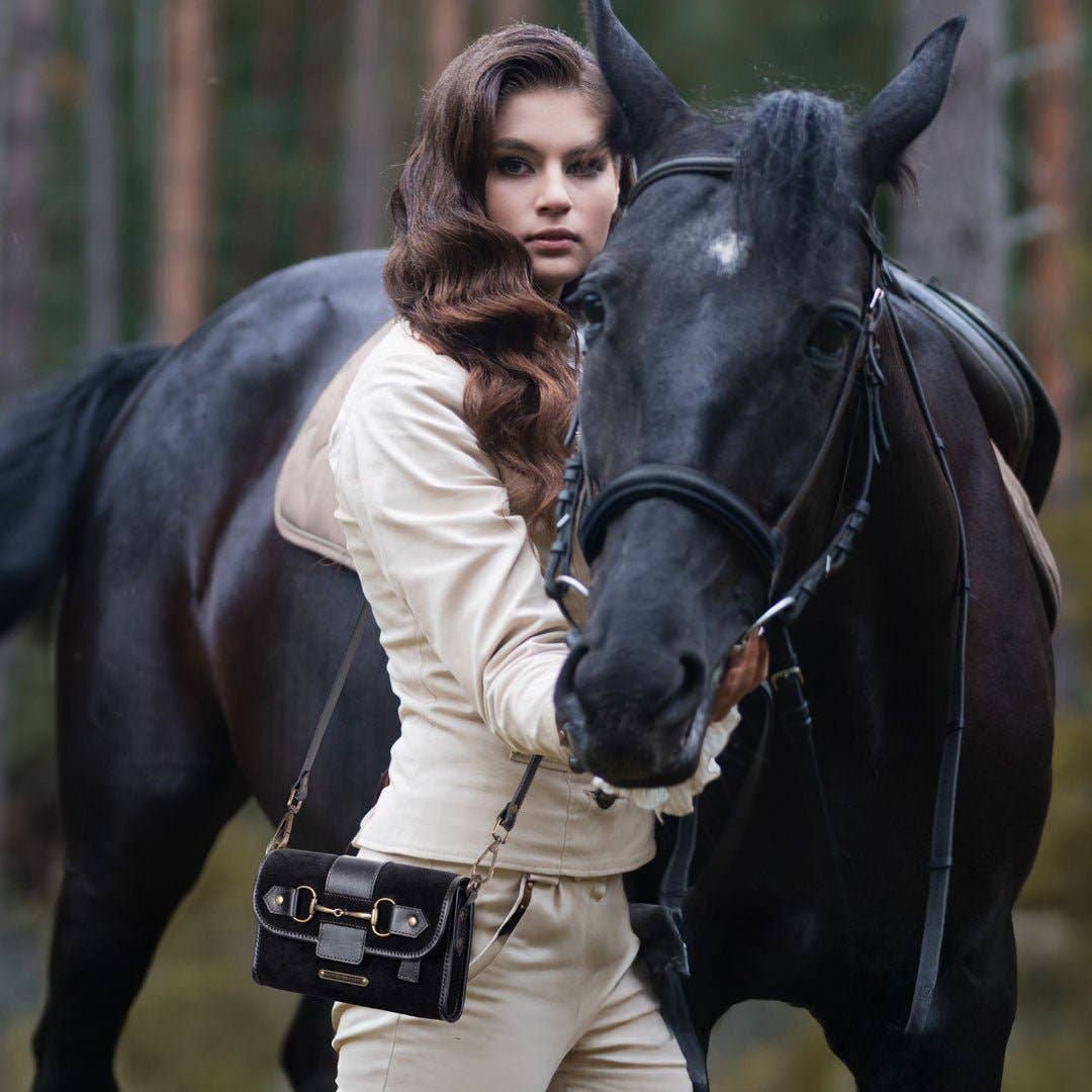 URBAN-EQUESTRIAN - Wholesale Crossbody Bag - Women's - Dalton - Horse Bit Crossbody Luxury Leather Handbag in Black on Black1