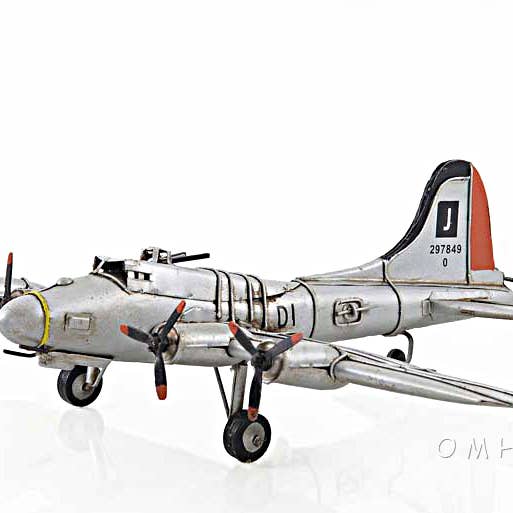 B-17 Fortezza volante per la vendita all'ingrosso da parte di Old Modern Handicrafts, Inc.