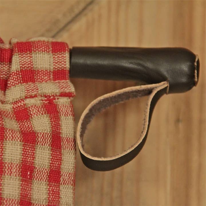 Small model extendable ski pole for wholesale by LES SCULPTEURS DU LAC