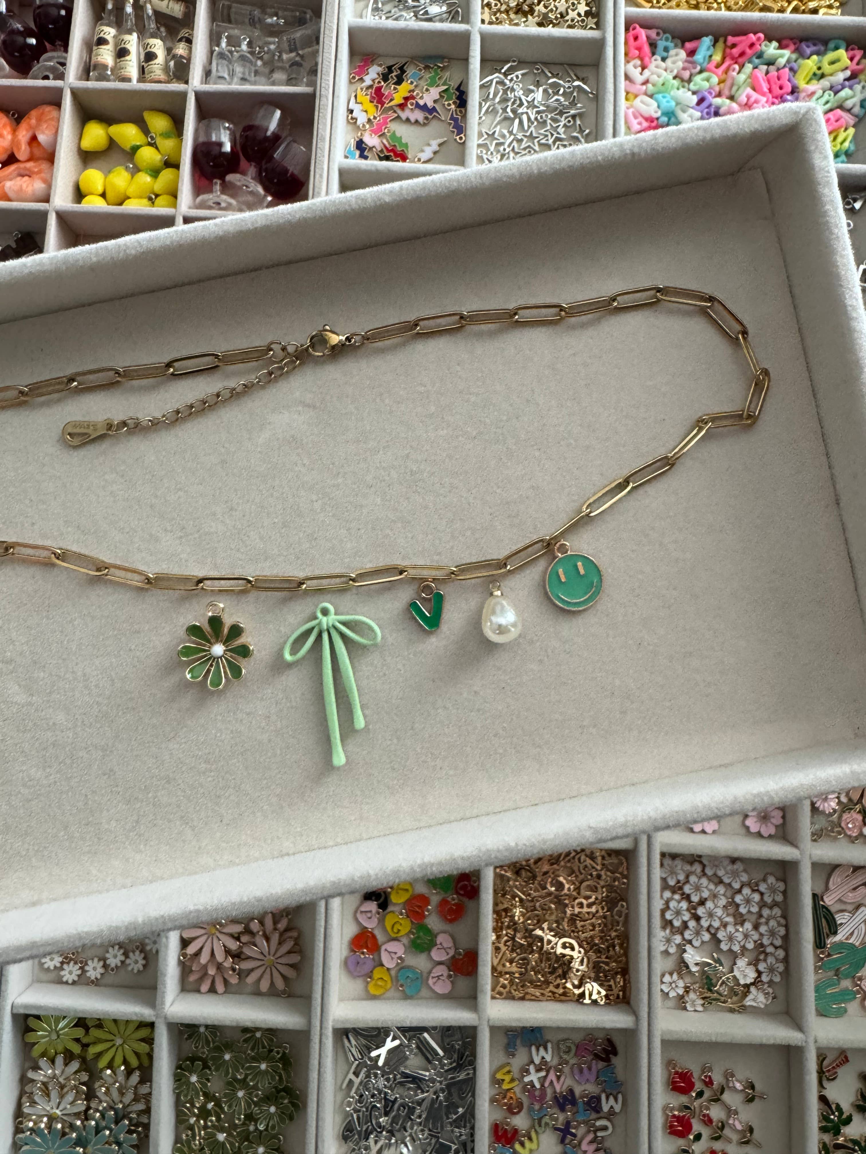 The Point - Wholesale Pendant/Charm Necklace - Veronica Charm necklace0