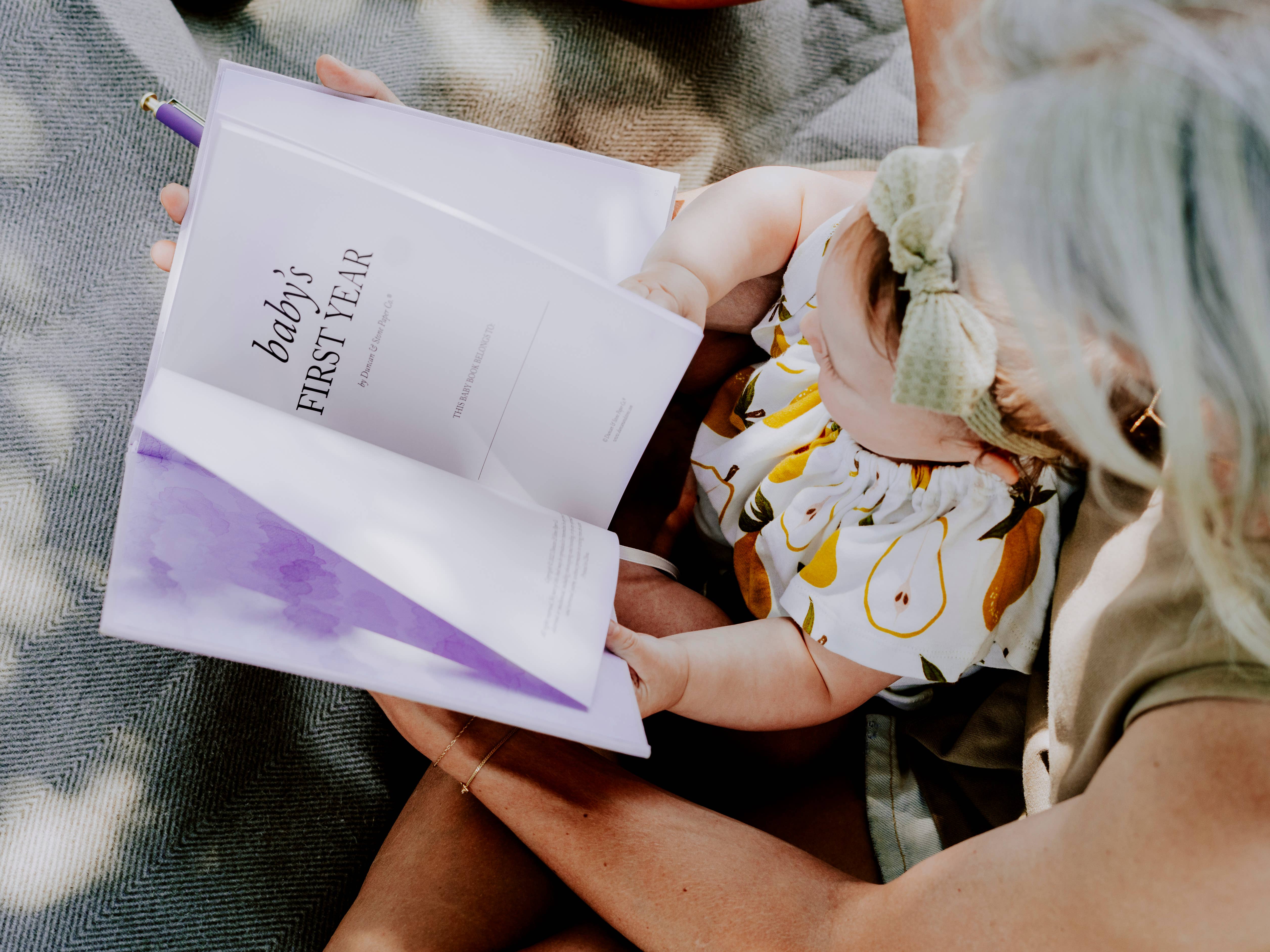 Duncan & Stone Paper Co. - Wholesale Herinneringenboek - Kinderen en baby - Baby's eerstejaars geheugenboek en fotoalbum | Moederdag21