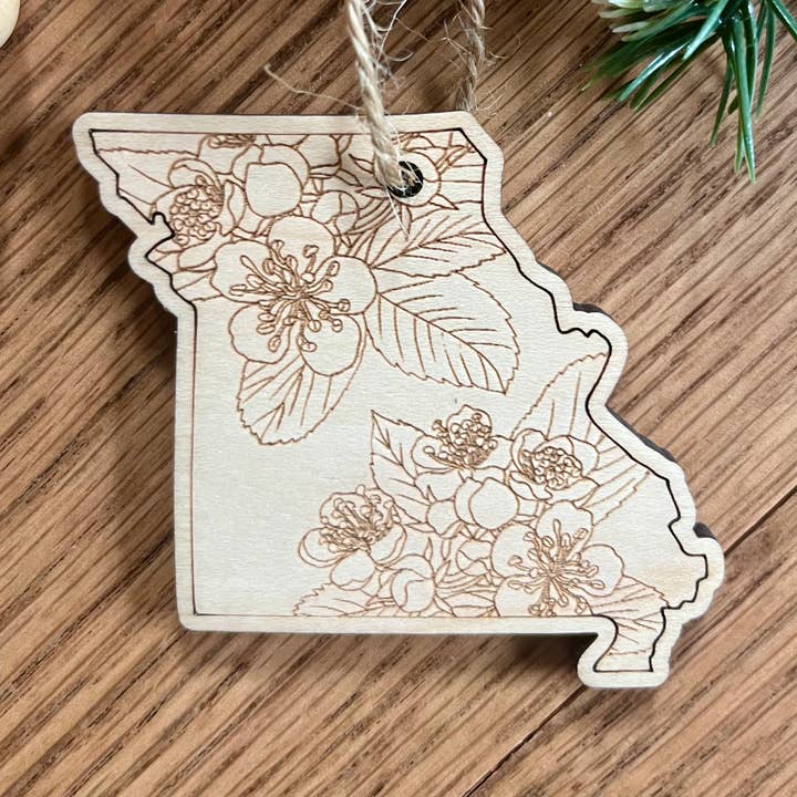 Rustic Raleigh - Vendita all'ingrosso Decorazione - Decorazione in legno a forma di fiore di biancospino del Missouri0