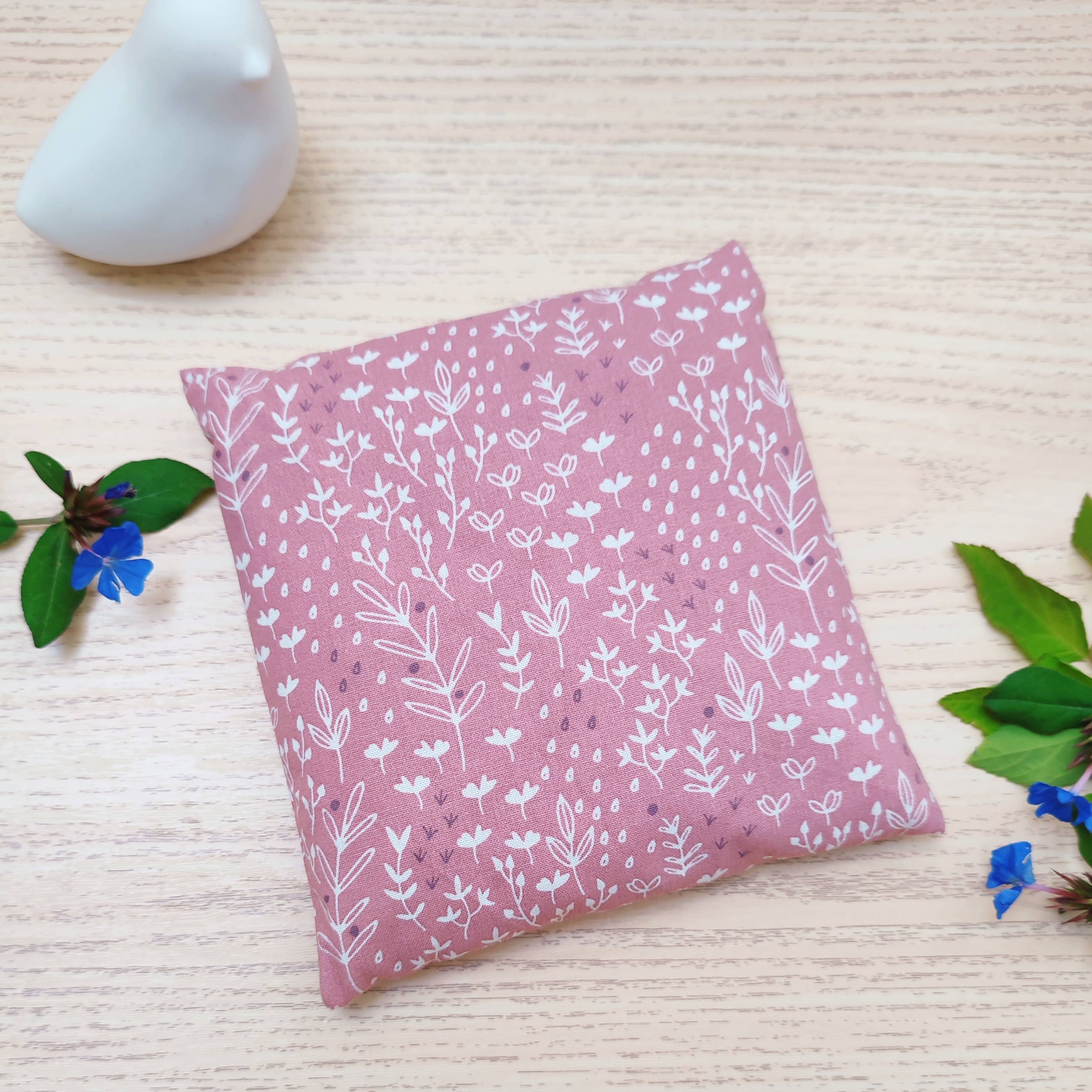 ZOUZOU CAILLOUX - Wholesale Hot/Cold Compress - Cherry pit heating pad pink foliage - 15 cm x 15 cm3