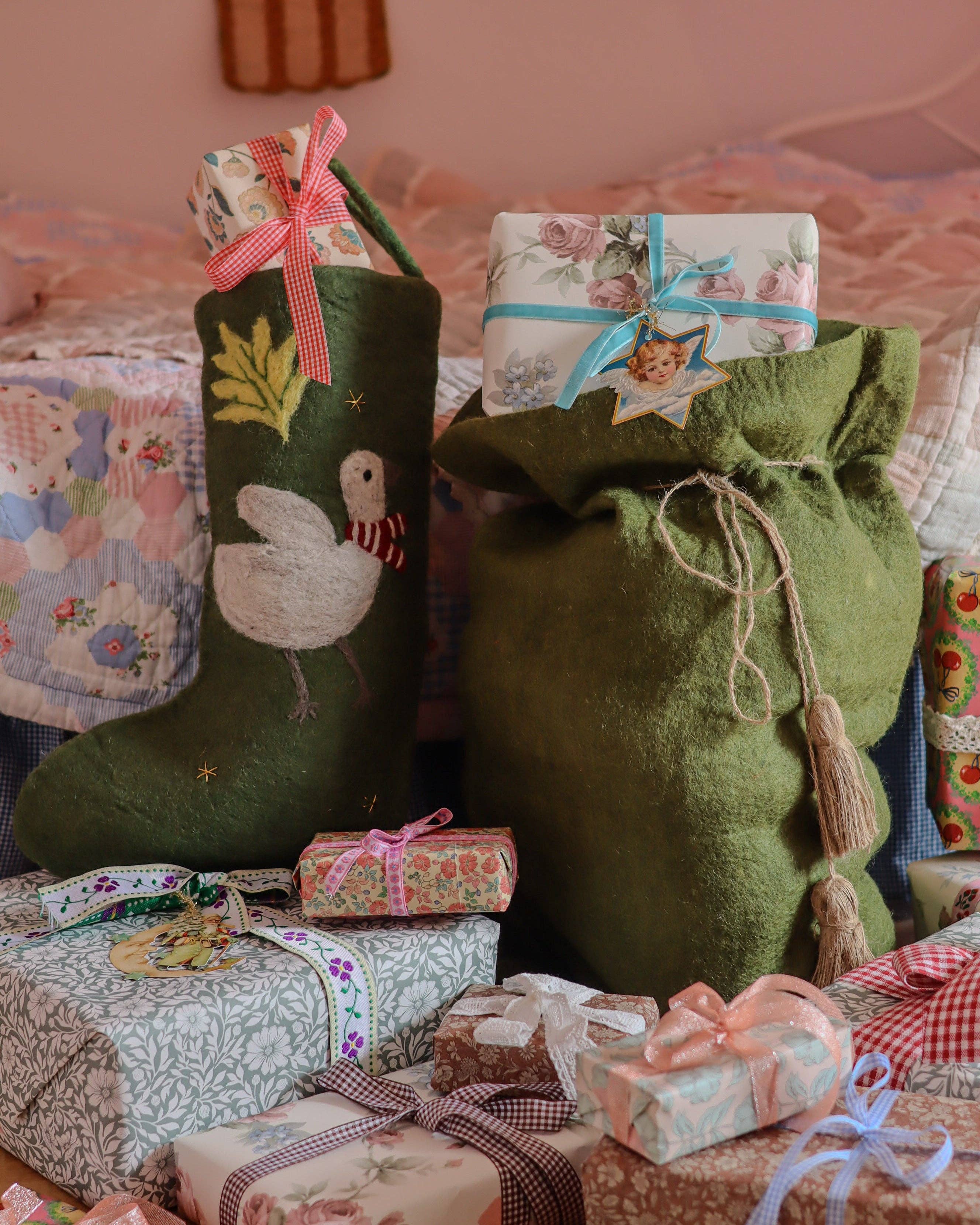 Philé - Wholesale Christmas Decoration - Christmas Santa Sack - Green1