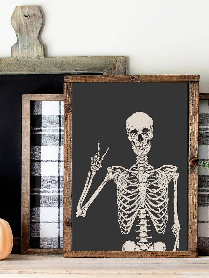 Schild Peace Skeleton mit Holzrahmen für den Großhandel von Willie & Dolly Designs
