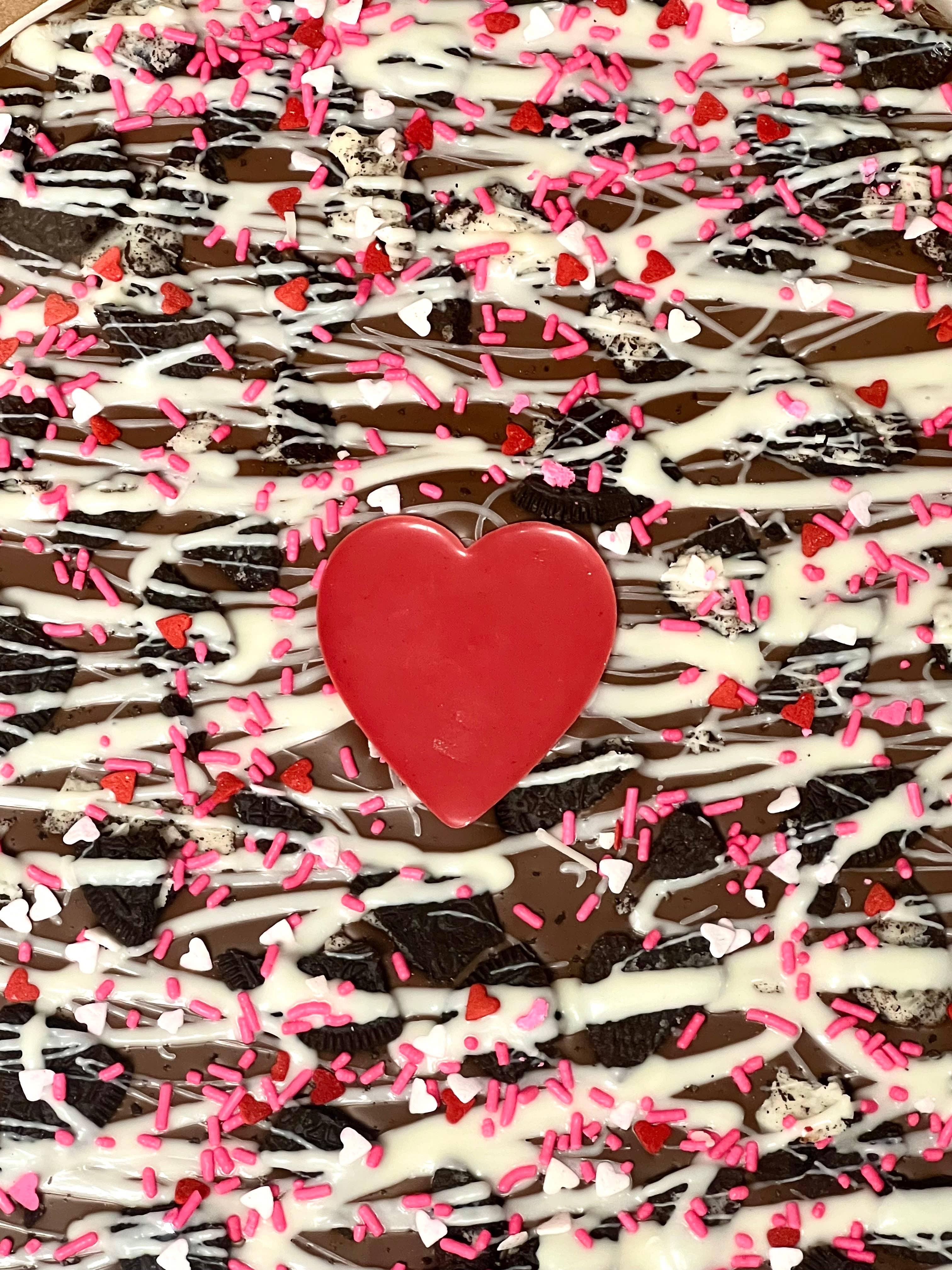 CB Stuffer - Wholesale Chocolate Box - Love is Cookies & Cream Pizza1