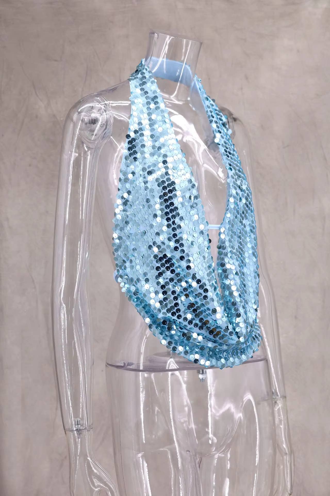 BELLISSIMA FASHION - Wholesale Blouse - Women's - Halter Deep V-Neck Sequin Sleeveless Crop Top5