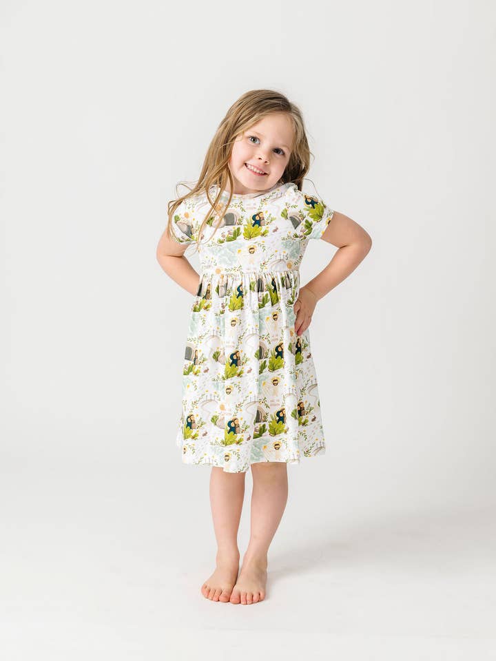 Il est ressuscité Robe à manches courtes en coton pour la vente par Holy Pals