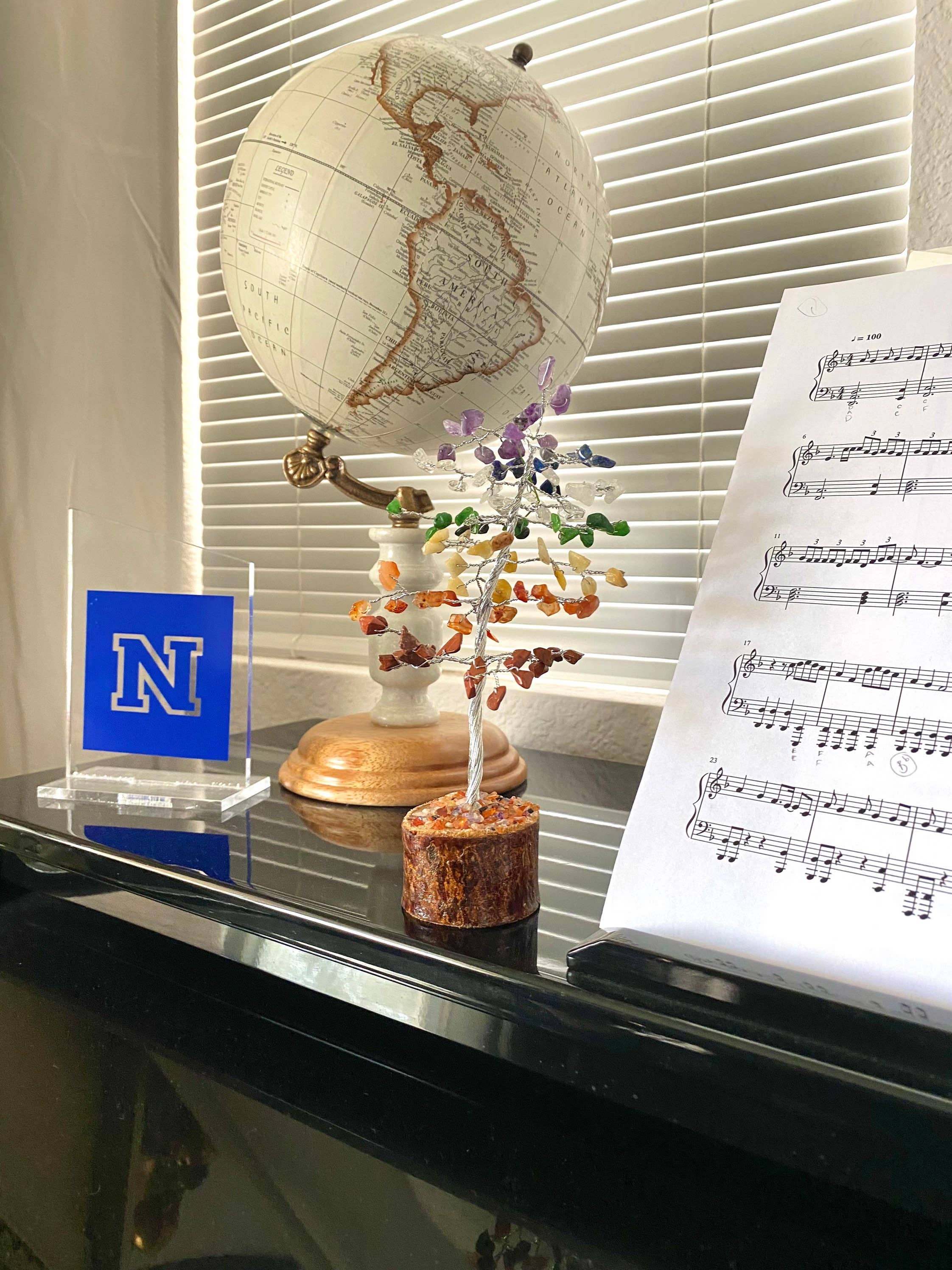 Like International – wholesale Decorative tabletop object – Tree of Life Crystal Gemstone Tower for Home Decor6