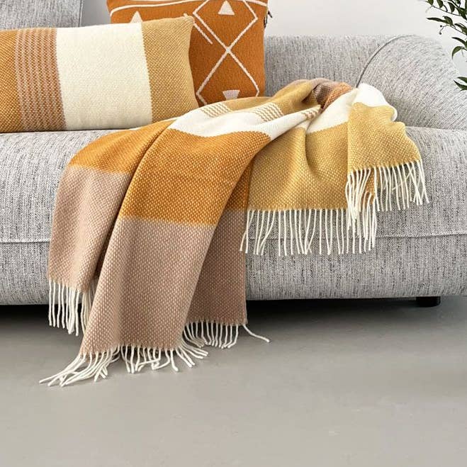 Lancha de lã Festivity amarelo por atacado de Malagoon