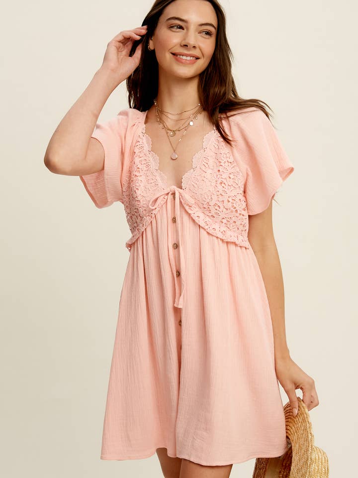 Mini vestido Babydoll com acabamento em renda por atacado de Listicle