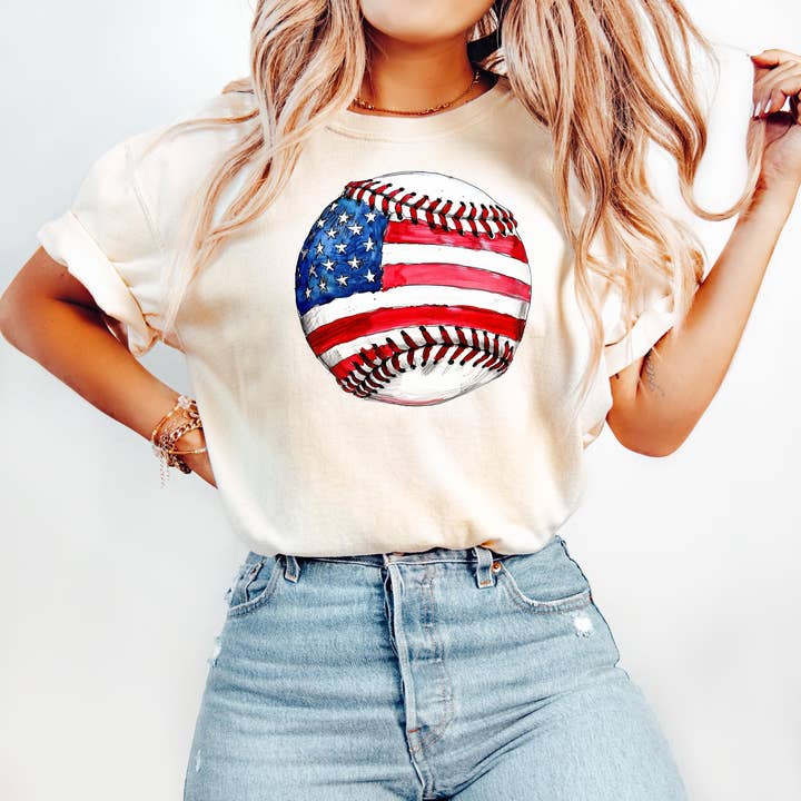 Amerikansk Baseball-elsker T-shirt, Blå, Rød og Hvid Sweatshirt for engroshandel hos NVC Ecommerce LLC