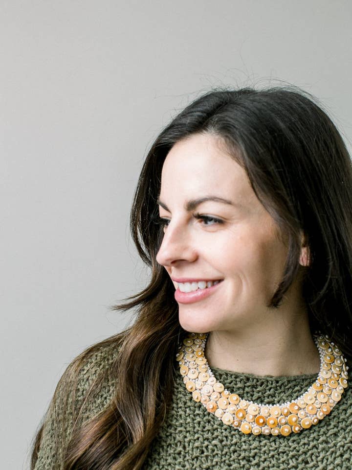 Collare Skoonheid Trio-Row a guscio d'uovo di struzzo - Miele per la vendita all'ingrosso da parte di Hope Artisan Collective